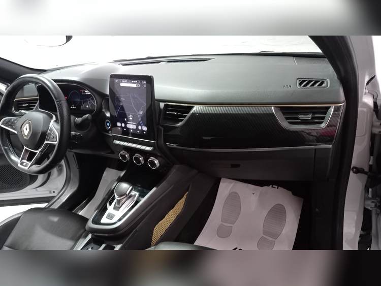 Renault Arkana ENGINEERED E-TECH 145cv foto 9
